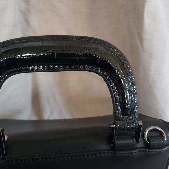 Sans Beast Petite Liason Cross Body Bag - Picture 3 of 9